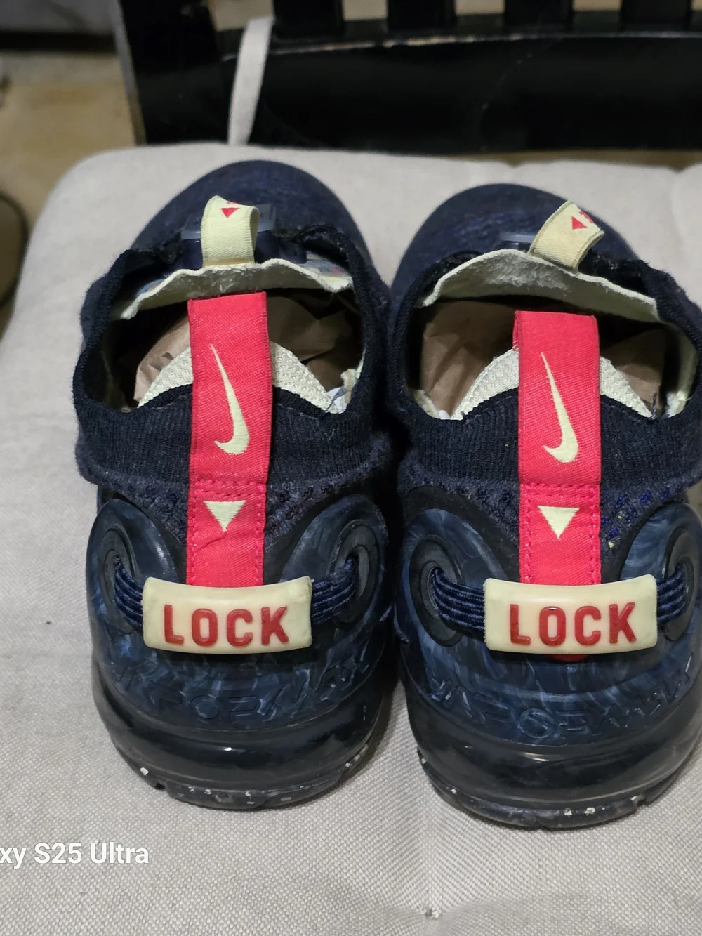 Nike Kids Navy and Red Slip-On Knit Sneakers Used Size 5